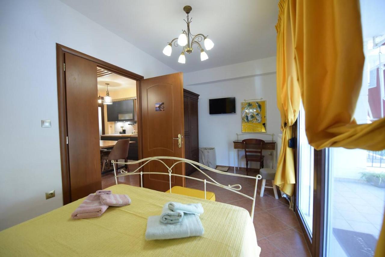 Amalfi Luxury Apartment Komotini Exterior foto